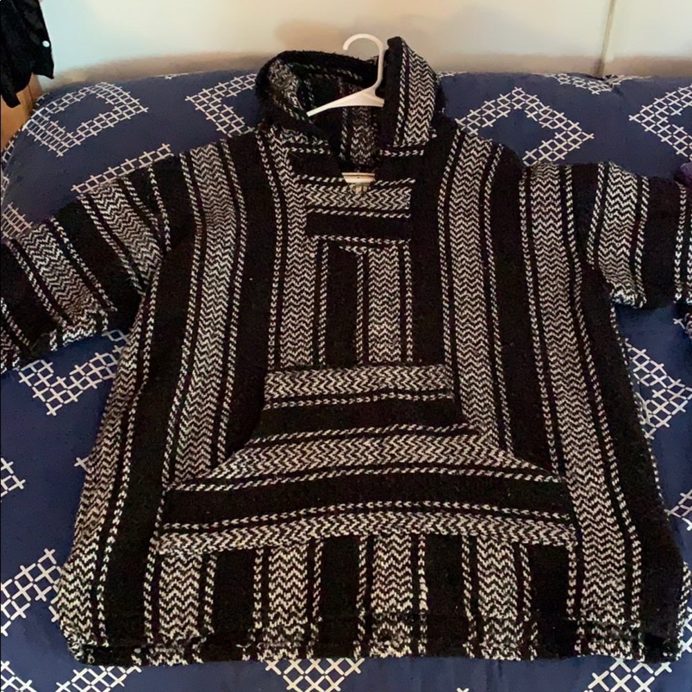 Black/White Baja Hoodie (Drug Rug)